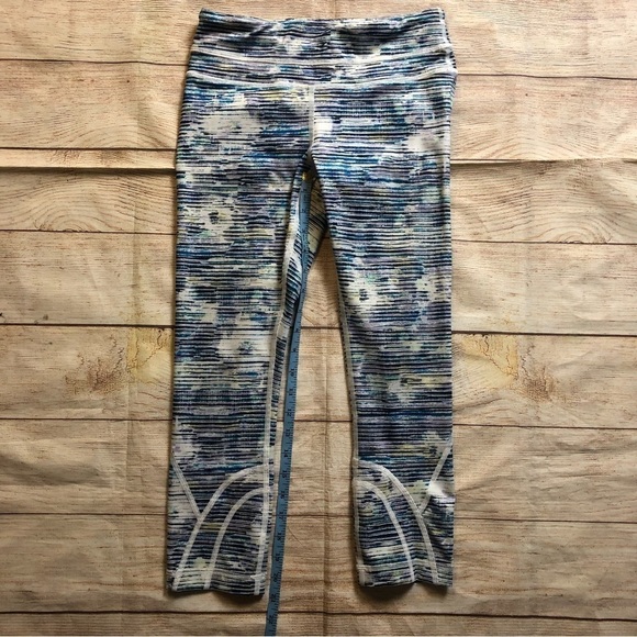 Lululemon Inspire Crop Blurry Belle Leggings Multi - Picture 3 of 7